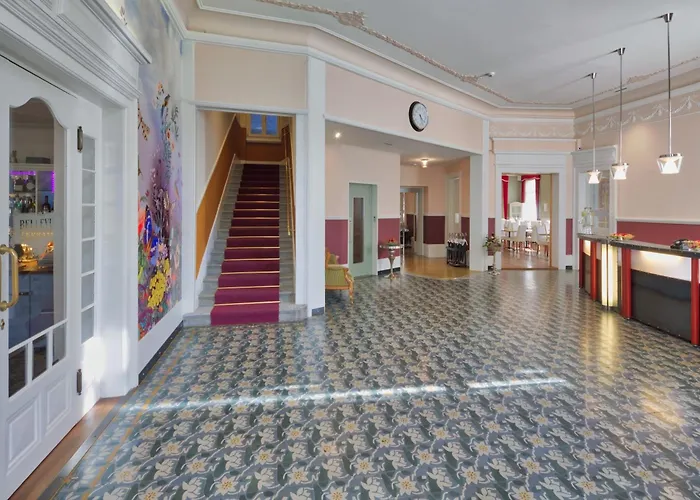 Boutique Bellevue 4* 因特拉肯