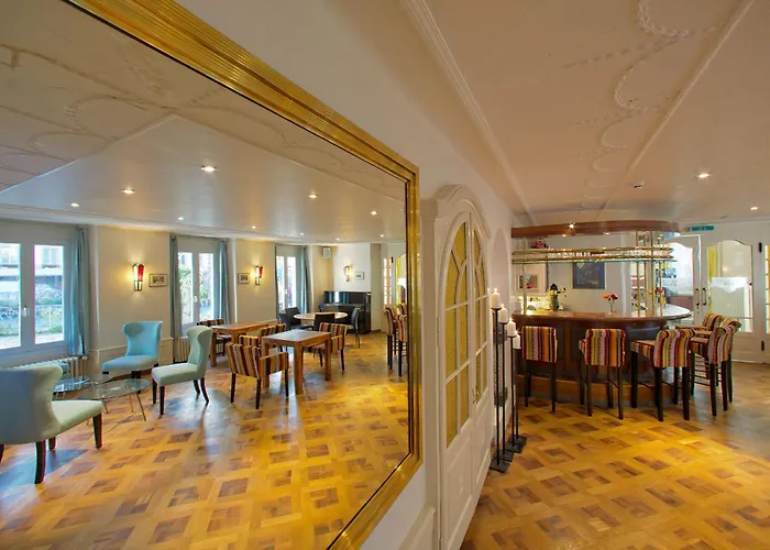 Boutique Bellevue 4* 因特拉肯